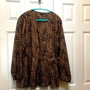 Lane Bryant animal print faux wrap blouse. Size 2x EUC black and brown.